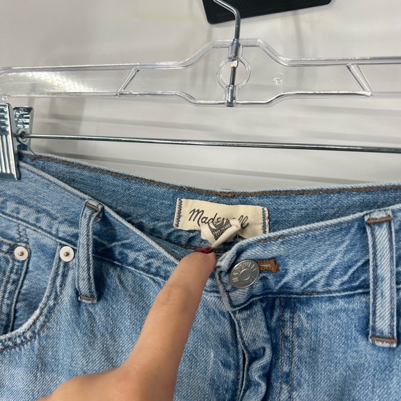 Madewell The Slouchy Boyjean Jeans in Rubyvale Wash - Picture 4 of 10